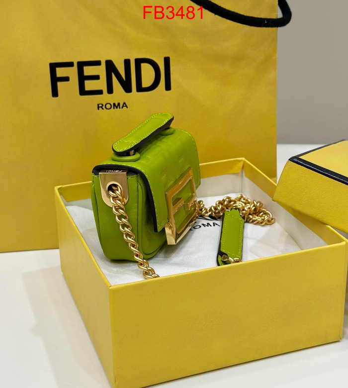 FB3481 NANO BAGUETTE Super Mini Bag