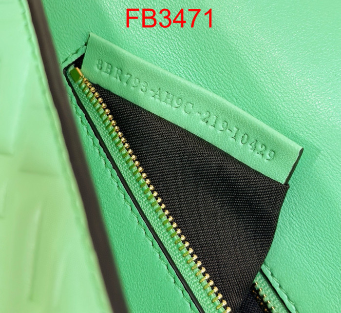 FB3471 sheepskin handbag