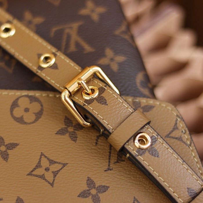 POCHETTE METIS STITCHING COLOR & CLASSIC MONOGRAM