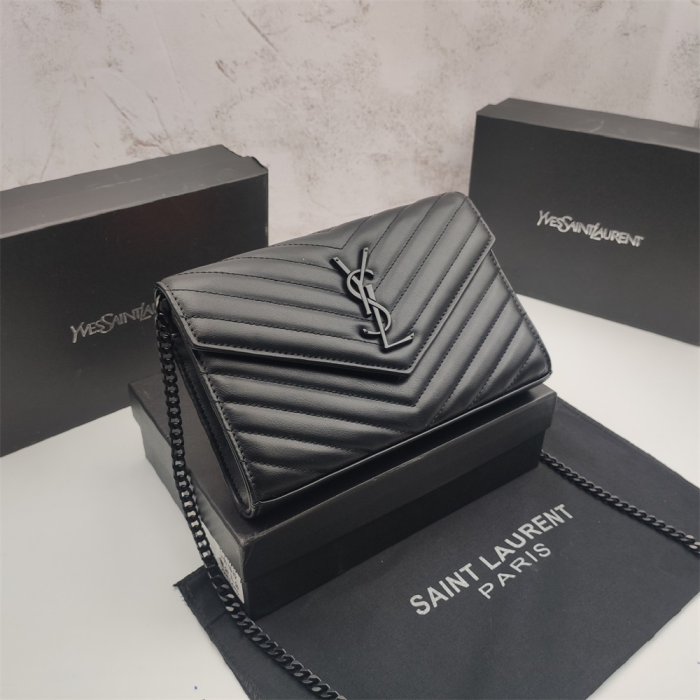 CLASSIC CASSANDRE CHAIN WALLET AllBlack & BlackGold & BeigeGold & LAMBSKIN AllBlack