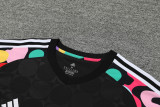 24-25 Man Utd Black Training Short Suit