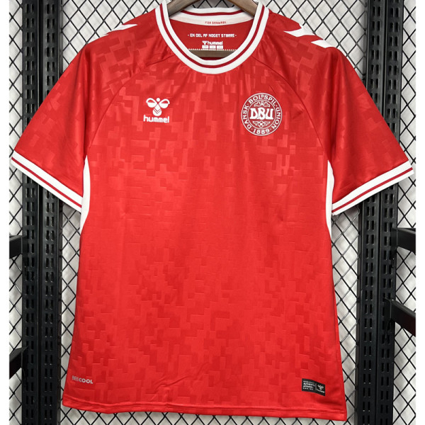 24-25 Denmark Home Fans Soccer Jersey 胶标
