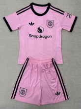25-26 Man Utd Pink GoalKeeper Kids Soccer Jersey