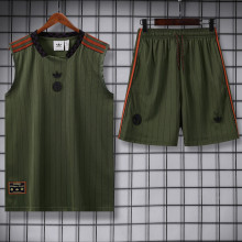 25-26 Bayern Dark green Tank top and shorts suit