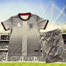 26-27 England Grey Kids Training