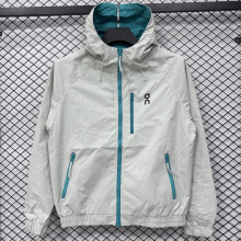 2026 ON Light gray Outdoor Jackets #Y506冲锋衣