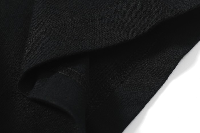 25 New style 1.1 High-quality patchwork embroidered LOGO short-sleeved shirt