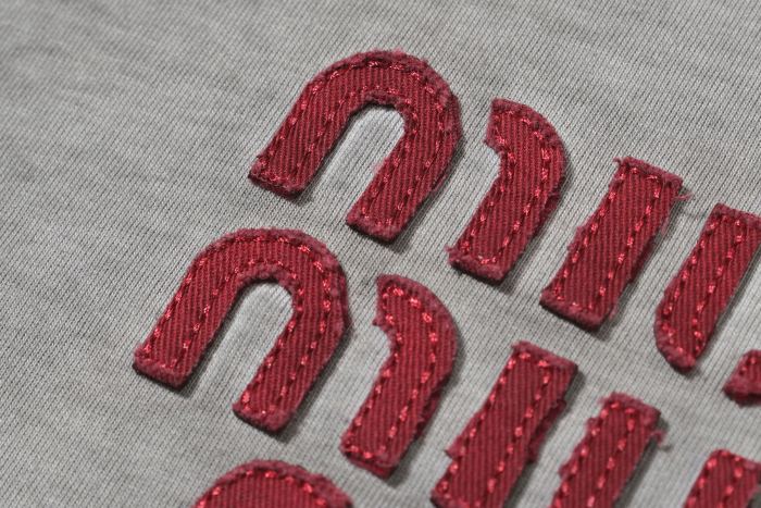 25 New style 1.1 High-quality patchwork embroidered LOGO short-sleeved shirt