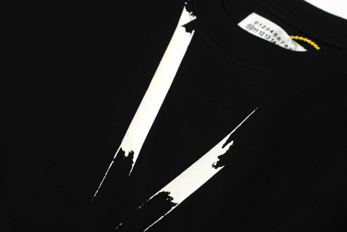 2025 New 1: 1 high quality version printing Logo T-shirt Short sleeve