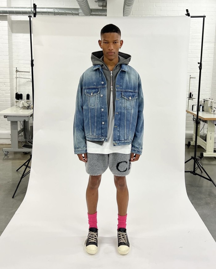 Jacquard wool drawstring shorts with C and B letter logos
