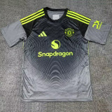 25-26 Man Utd Black Goalkeeper Fans Soccer Jersey