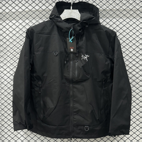 2025 ARC-TERYX Black Outdoor Jackets #Y004冲锋衣