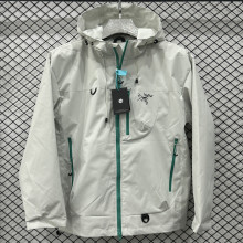 2025 ARC-TERYX Gray Outdoor Jackets #Y004冲锋衣