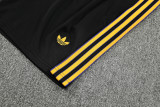25-26 Man Utd Black Tank top and shorts suit #条纹