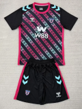 25-26 Sunderland Black GoalKeeper Kids Soccer Jersey