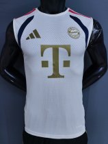 26-27 Bayern Beige Player Version Vest*背心 26-27 Bayern Beige Player Version Vest*背心