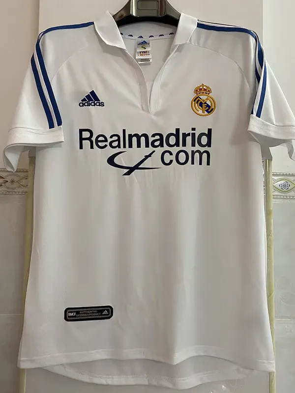 2001-2002 RMA Home Retro Soccer Jersey