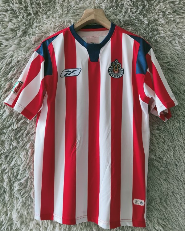 2004-2005 Chivas Home Retro Soccer Jersey