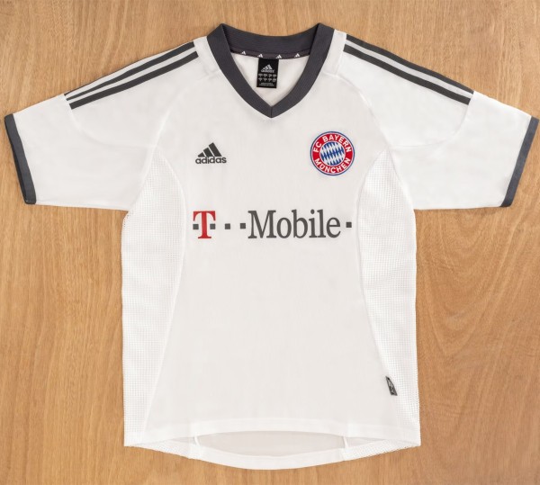 2002-2006 Bayern Away Retro Soccer Jersey