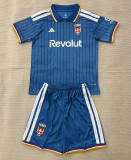 26-27 Como Home Adult Suit