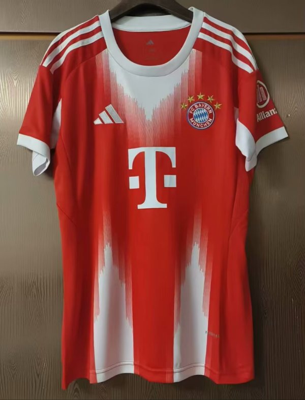 25-26 Bayern Home Women Soccer Jersey (女)