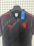 26-27 Man Utd Black Special Edition Training shirts