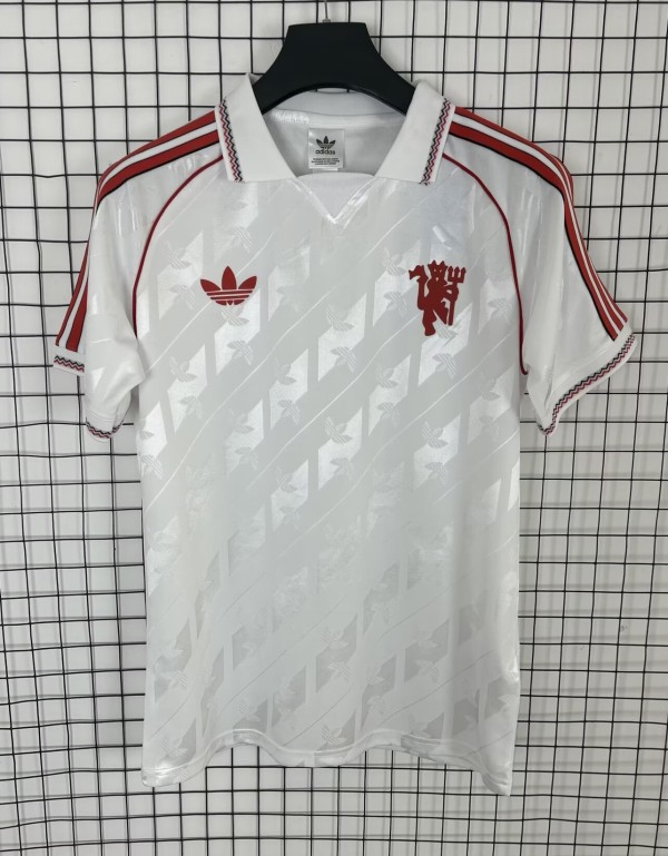 26-27 Man Utd White Special Edition Training shirts