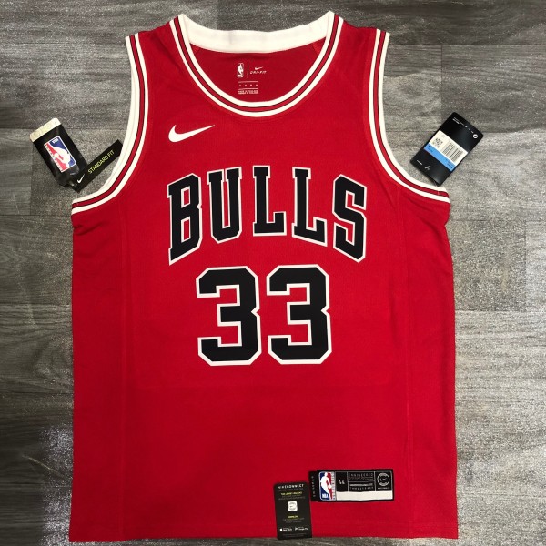 NBA Bulls crew neck red 33 with chip 1:1 Quality
