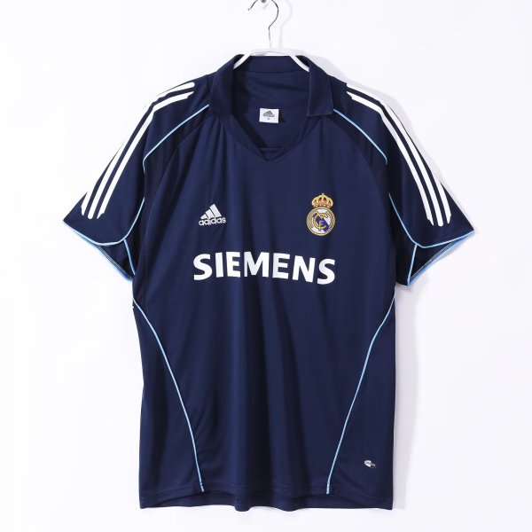 Real Madrid Away Retro 1:1 Quality Soccer Jersey 2005/2006