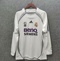 2006/2007 Real Madrid Home Long Sleeve 1:1 Quality Retro Soccer Jersey 2006/2007 Real Madrid Home Long Sleeve 1:1 Quality Retro Soccer Jersey