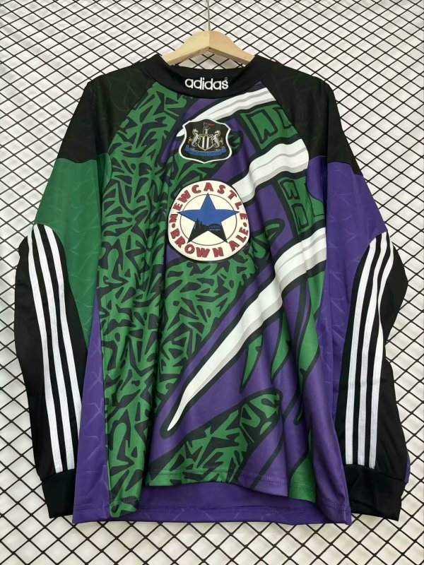 Newcastle Goalkeeper Fans Long sleeve 1:1 Quality Retro Soccer Jersey 1995/1996