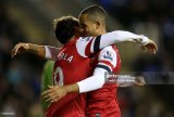 Arsenal Home Long Sleeves Player 1:1 Quality Retro Soccer Jersey 2012/2013