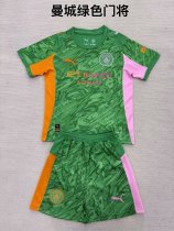 Manchester City Goalkeeper Green Kids Kits 1:1 Quality Soccer Jersey 25/26