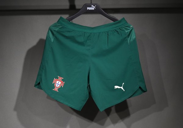 Portugal Home Player 1:1 Quality Shorts 25/26
