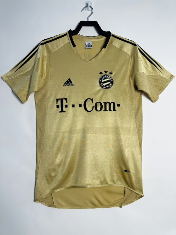 Bayern Away Fans Retro 1:1 Quality Soccer Jersey 2003/2004