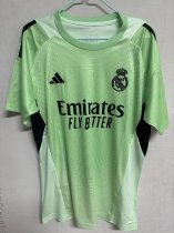 Real Madrid Goalkeeper Fans 1:1 Quality Soccer Jersey 25/26
