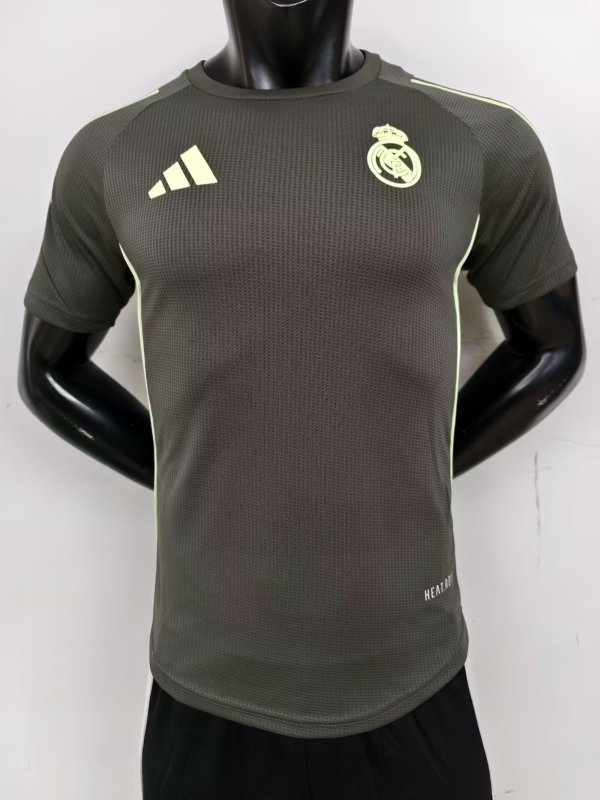 Real Madrid Training clothes Player 1:1 Quality Soccer Jersey 25/26