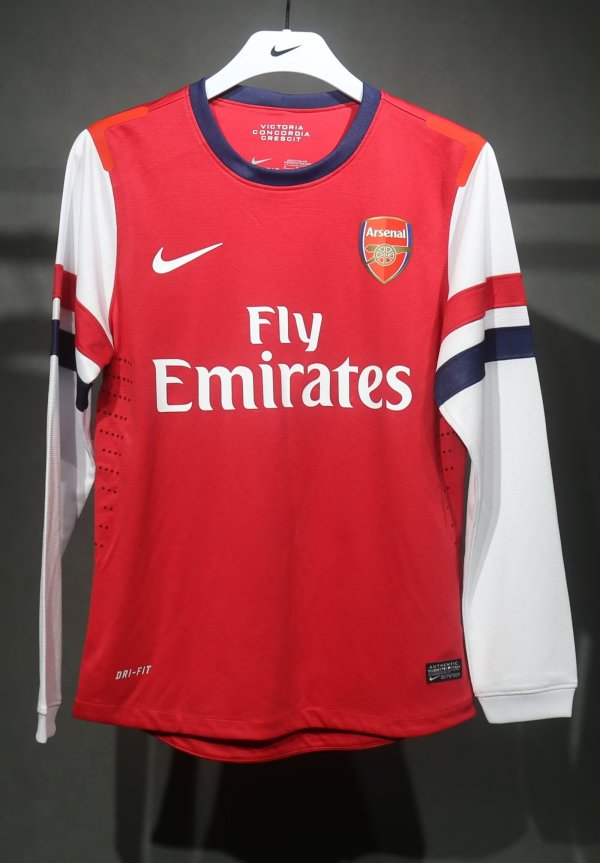 Arsenal Home Long Sleeves Player 1:1 Quality Retro Soccer Jersey 2012/2013