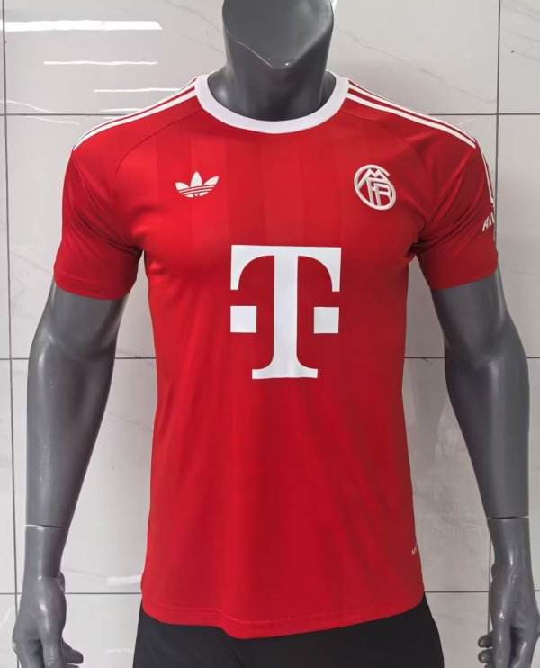 Bayern Munich Goalkeeper Fans 1:1 Quality Soccer Jersey 25/26