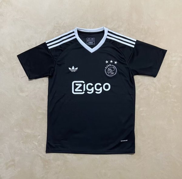 Ajax Goalkeeper Fans 1:1 Quality Soccer Jersey 24/25