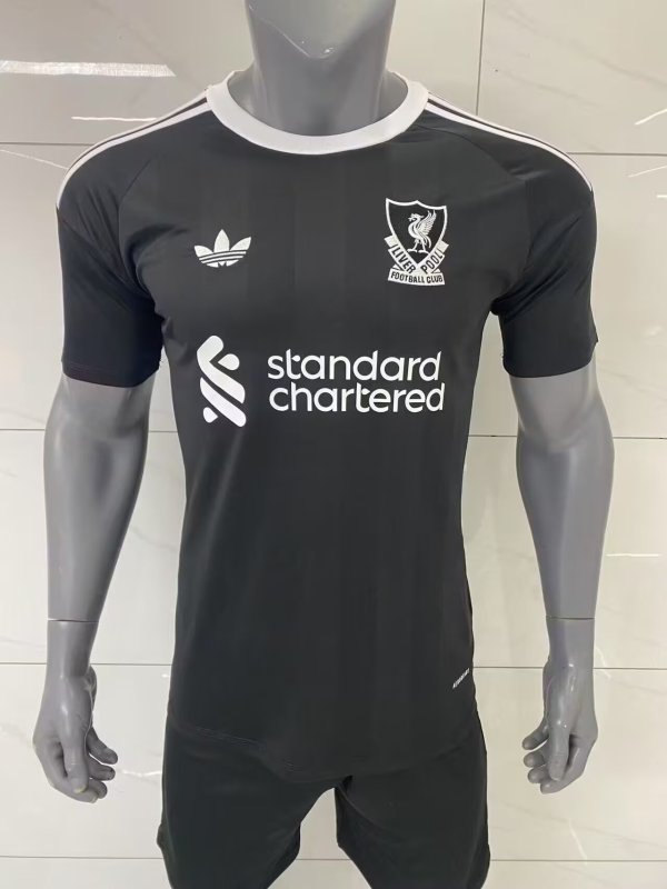 Liverpool Goalkeeper Fans 1:1 Quality Soccer Jersey 25/26