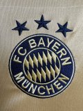 Bayern Away Fans Retro 1:1 Quality Soccer Jersey 2003/2004