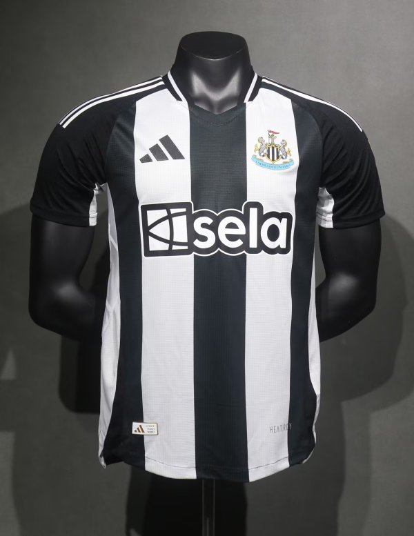 Newcastle Home Player 1:1 Quality Soccer Jersey 24/25