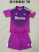 Newcastle Goalkeeper Purple  Kids Kits 1:1 Soccer Jersey 25/26