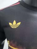 Manchester United  Black Classic Style Player 1:1 Quality Soccer Jersey 25/26