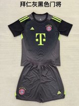 Bayern Munich Grey Black Goalkeeper Kids 1:1 Soccer Jersey 25/26 Bayern Munich Grey Black Goalkeeper Kids 1:1 Soccer Jersey 25/26