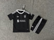 Liverpool Goalkeeper Black Kids Kits 1:1 Quality Soccer Jersey 25/26