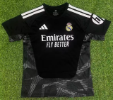 Real Madrid Goalkeeper Fans 1:1 Quality Soccer Jersey 26/27