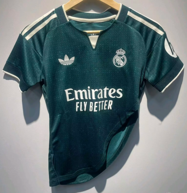 Real Madrid Away Women Left Diagonal Fans 1:1 Quality Soccer Jersey 26/27