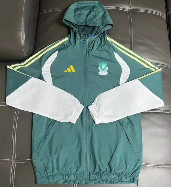 Liverpool Hooded Windbreaker 26/27